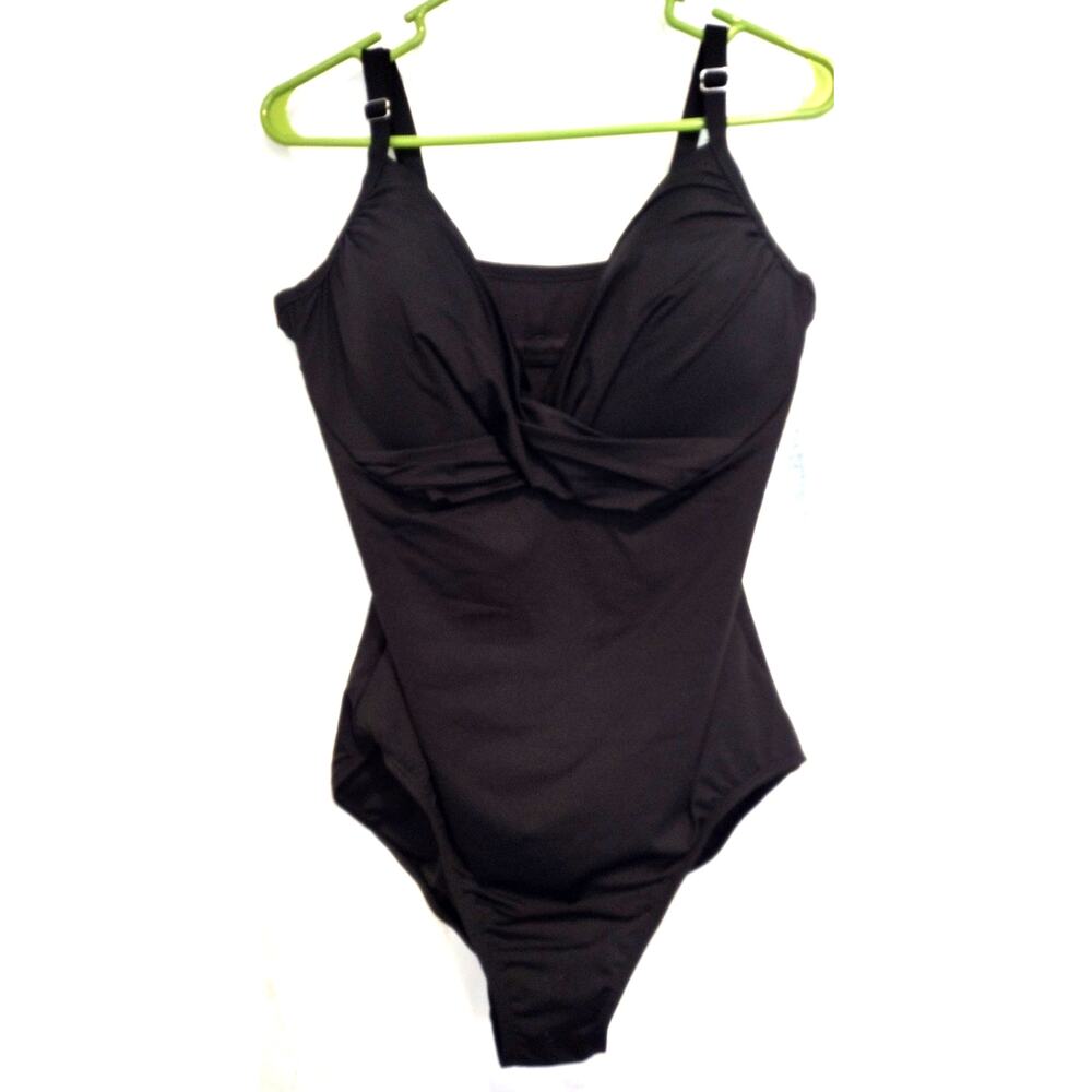 Land's End Women's 18L Swimsuit Black One Piece Support Smoothes Shapes NWT